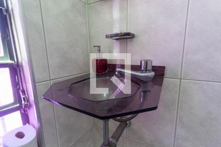 Casa à venda com 249m², 3 quartos e 2 vagas Casa à venda com 249m², 3 quartos e 2 vagasLavabo