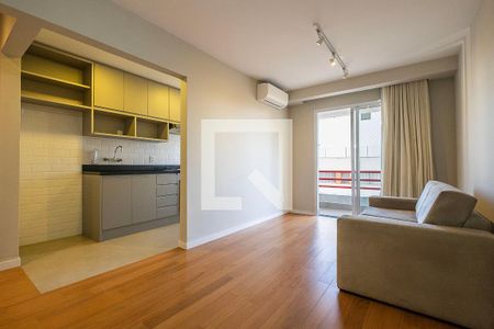 Sala/Cozinha de apartamento à venda com 1 quarto, 42m² em Jardim Paulista, São Paulo