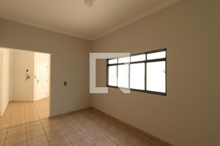 Sala de casa para alugar com 4 quartos, 211m² em Parque das Figueiras, Ribeirão Preto