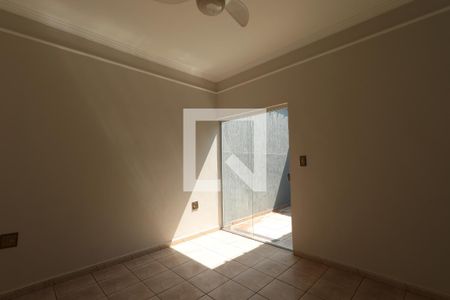 Sala de casa para alugar com 4 quartos, 211m² em Parque das Figueiras, Ribeirão Preto