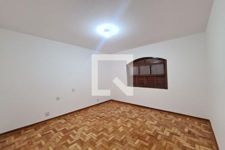 Suite de casa para alugar com 3 quartos, 133m² em Jardim Piqueroby, São Paulo