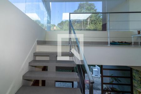 Casa para alugar com 450m², 4 quartos e 4 vagas Casa para alugar com 450m², 4 quartos e 4 vagasHall