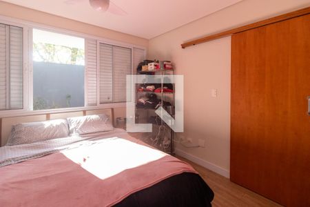 Casa para alugar com 450m², 4 quartos e 4 vagas Casa para alugar com 450m², 4 quartos e 4 vagasQuarto Suíte 2