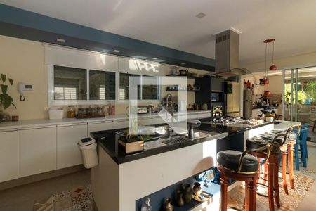 Casa para alugar com 450m², 4 quartos e 4 vagas Casa para alugar com 450m², 4 quartos e 4 vagasCozinha