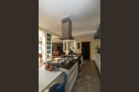 Casa para alugar com 450m², 4 quartos e 4 vagas Casa para alugar com 450m², 4 quartos e 4 vagasCozinha