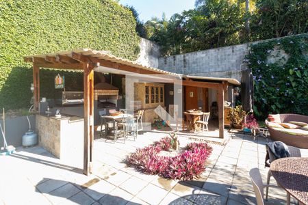 Casa para alugar com 450m², 4 quartos e 4 vagas Casa para alugar com 450m², 4 quartos e 4 vagasChurrasqueira