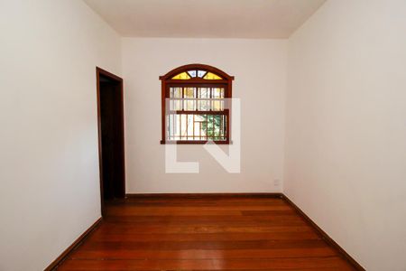 Quarto 1 de casa à venda com 4 quartos, 340m² em São Marcos, Belo Horizonte
