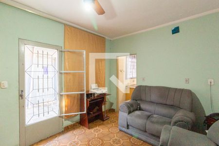 Sala de casa à venda com 4 quartos, 240m² em Jardim Roberto, Osasco