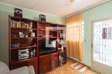 Sala de casa à venda com 4 quartos, 240m² em Jardim Roberto, Osasco