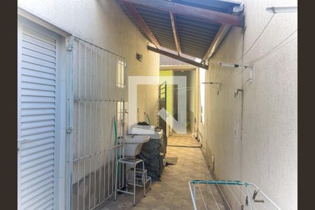 Área externa de casa à venda com 6 quartos, 264m² em Jardim Nadir, São Paulo