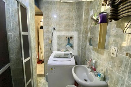 Banheiro de apartamento à venda com 2 quartos, 58m² em Centro, Rio de Janeiro