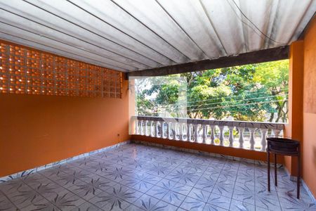 Varanda de casa à venda com 3 quartos, 120m² em Vila Renato (zona Leste), São Paulo