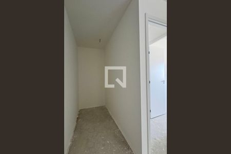 Closet da suíte 1 de apartamento à venda com 2 quartos, 118m² em Tamboré, Barueri