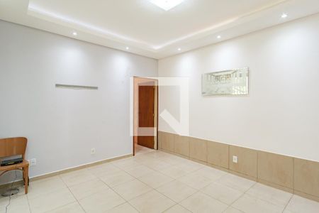 Sala de casa para alugar com 4 quartos, 250m² em Chácara Califórnia, São Paulo