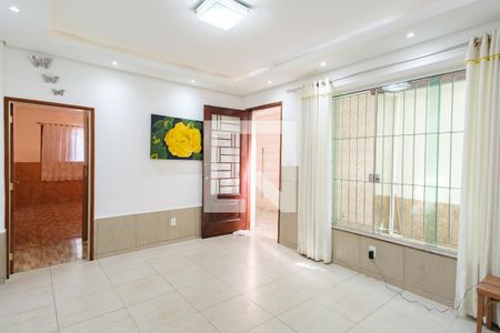 Sala de casa para alugar com 4 quartos, 180m² em Chácara Califórnia, São Paulo