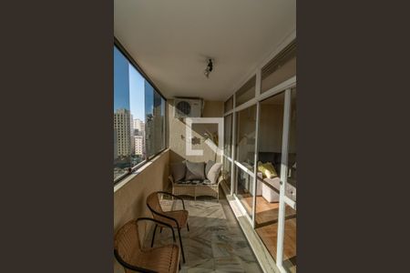 Varanda Sala  de apartamento à venda com 3 quartos, 168m² em Centro, Campinas