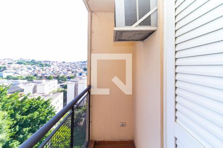Sacada de apartamento para alugar com 3 quartos, 70m² em Sítio Pinheirinho, São Paulo