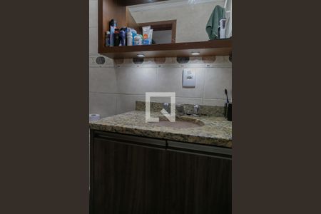 Banheiro de apartamento para alugar com 1 quarto, 35m² em Santo Antônio, Porto Alegre