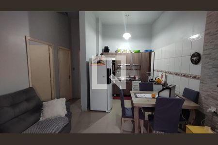 Sala de casa à venda com 2 quartos, 150m² em Rondônia, Novo Hamburgo