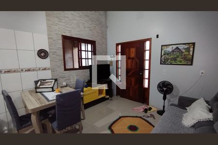 Sala de casa à venda com 2 quartos, 150m² em Rondônia, Novo Hamburgo