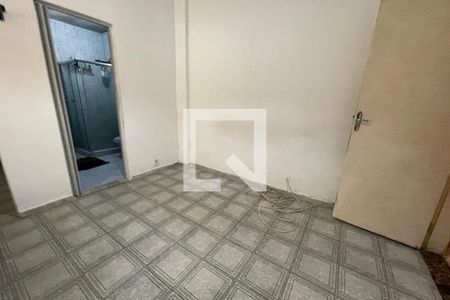 Quarto de casa para alugar com 1 quarto, 80m² em Vila Bela Vista, Duque de Caxias