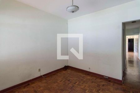 Casa à venda com 3 quartos, 250m² em Carandiru, São Paulo