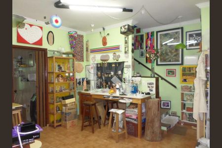 Casa à venda com 2 quartos, 105m² em Jardim das Bandeiras, São Paulo