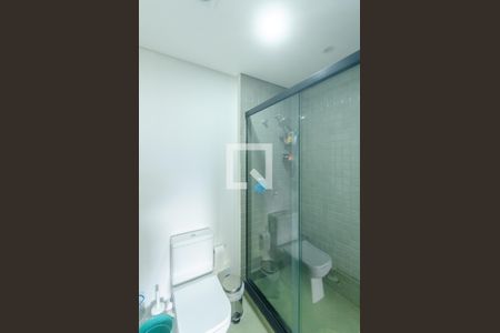 Banheiro de kitnet/studio para alugar com 1 quarto, 29m² em Centro Histórico, Porto Alegre