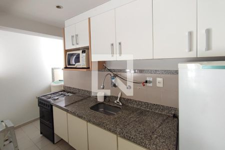 Cozinha de apartamento à venda com 1 quarto, 57m² em Cambuí, Campinas