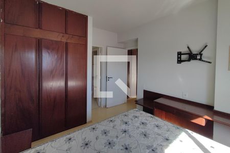 Quarto  de apartamento à venda com 1 quarto, 57m² em Cambuí, Campinas
