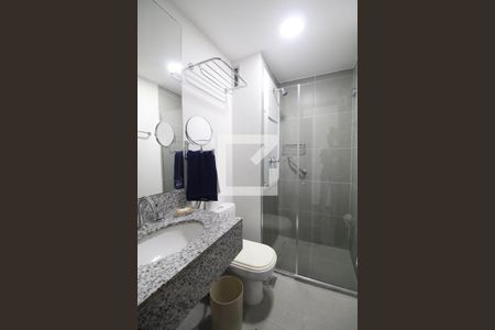 Banheiro da Suíte 1 de apartamento para alugar com 2 quartos, 66m² em Camorim, Rio de Janeiro