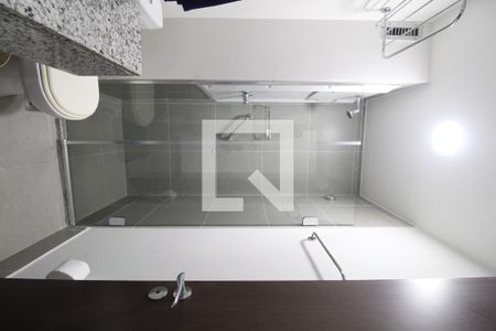 Banheiro da Suíte 1 de apartamento para alugar com 2 quartos, 66m² em Camorim, Rio de Janeiro