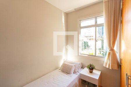 Quarto de apartamento à venda com 3 quartos, 130m² em Buritis, Belo Horizonte