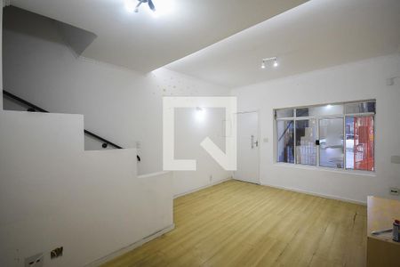 Sala de casa para alugar com 3 quartos, 79m² em Vila Progredior, São Paulo