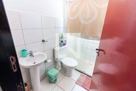 Banheiro de casa de condomínio para alugar com 2 quartos, 99m² em Jardins Mangueiral (são Sebastião), Brasília