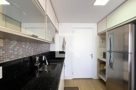 Sala e cozinha de apartamento para alugar com 1 quarto, 34m² em Ipiranga, São Paulo