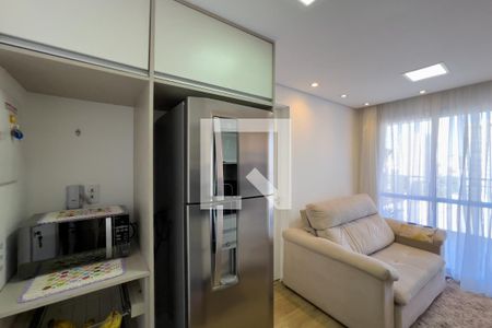 Sala e cozinha de apartamento para alugar com 1 quarto, 34m² em Ipiranga, São Paulo