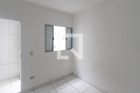 Quarto de casa para alugar com 1 quarto, 30m² em Vila Antonieta, São Paulo