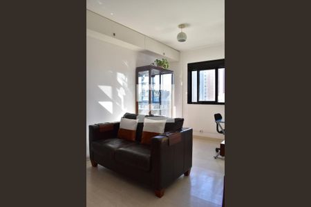 Sala de apartamento para alugar com 2 quartos, 90m² em Cabral, Curitiba