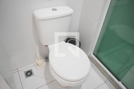 Banheiro da Suíte de apartamento para alugar com 2 quartos, 90m² em Cabral, Curitiba