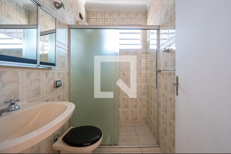 Banheiro da Suíte de casa para alugar com 3 quartos, 179m² em Parque Jabaquara, São Paulo