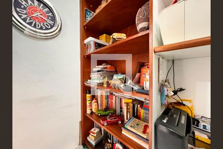 Apartamento à venda com 149m², 3 quartos e 3 vagas Apartamento à venda com 149m², 3 quartos e 3 vagasQuarto de Serviço