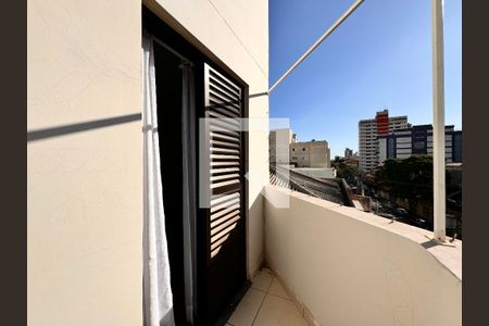 Apartamento à venda com 149m², 3 quartos e 3 vagas Apartamento à venda com 149m², 3 quartos e 3 vagasSacada