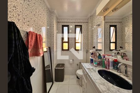 Apartamento à venda com 149m², 3 quartos e 3 vagas Apartamento à venda com 149m², 3 quartos e 3 vagasBanheiro da Suíte 1