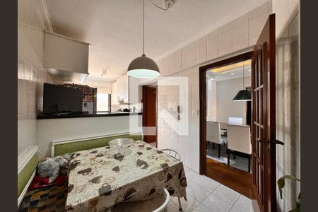 Apartamento à venda com 149m², 3 quartos e 3 vagas Apartamento à venda com 149m², 3 quartos e 3 vagasCozinha