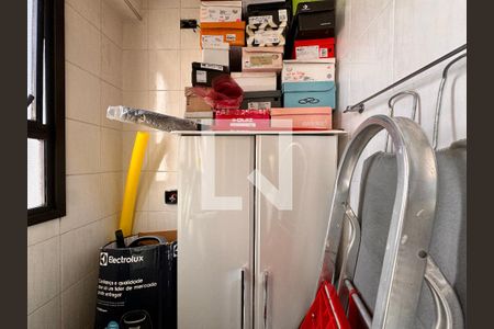 Apartamento à venda com 149m², 3 quartos e 3 vagas Apartamento à venda com 149m², 3 quartos e 3 vagasBanheiro de serviço