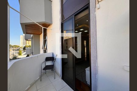 Apartamento à venda com 149m², 3 quartos e 3 vagas Apartamento à venda com 149m², 3 quartos e 3 vagasSacada