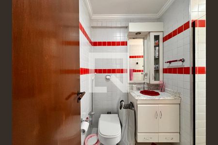 Apartamento à venda com 149m², 3 quartos e 3 vagas Apartamento à venda com 149m², 3 quartos e 3 vagasBanheiro da suíte 2