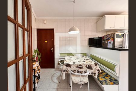 Apartamento à venda com 149m², 3 quartos e 3 vagas Apartamento à venda com 149m², 3 quartos e 3 vagasCozinha