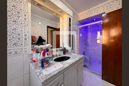 Apartamento à venda com 149m², 3 quartos e 3 vagas Apartamento à venda com 149m², 3 quartos e 3 vagasBanheiro da Suíte 1